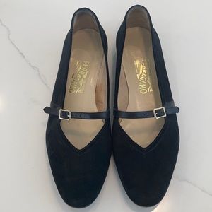 Ferregamo black flats